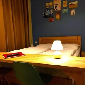 3* בית הארחה A Und A