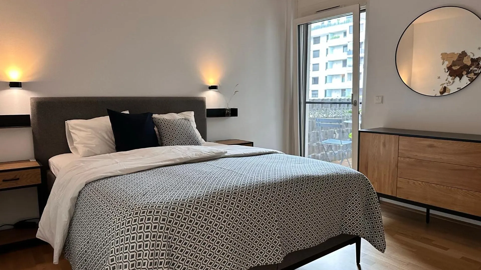 2-Zimmer Wohnung In Oberlaa Mit Privatem Tiefgaragen Platz Vienna Austria