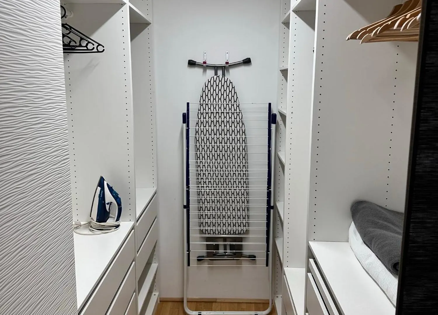 2-Zimmer Wohnung In Oberlaa Mit Privatem Tiefgaragen Platz Vienna 0*,